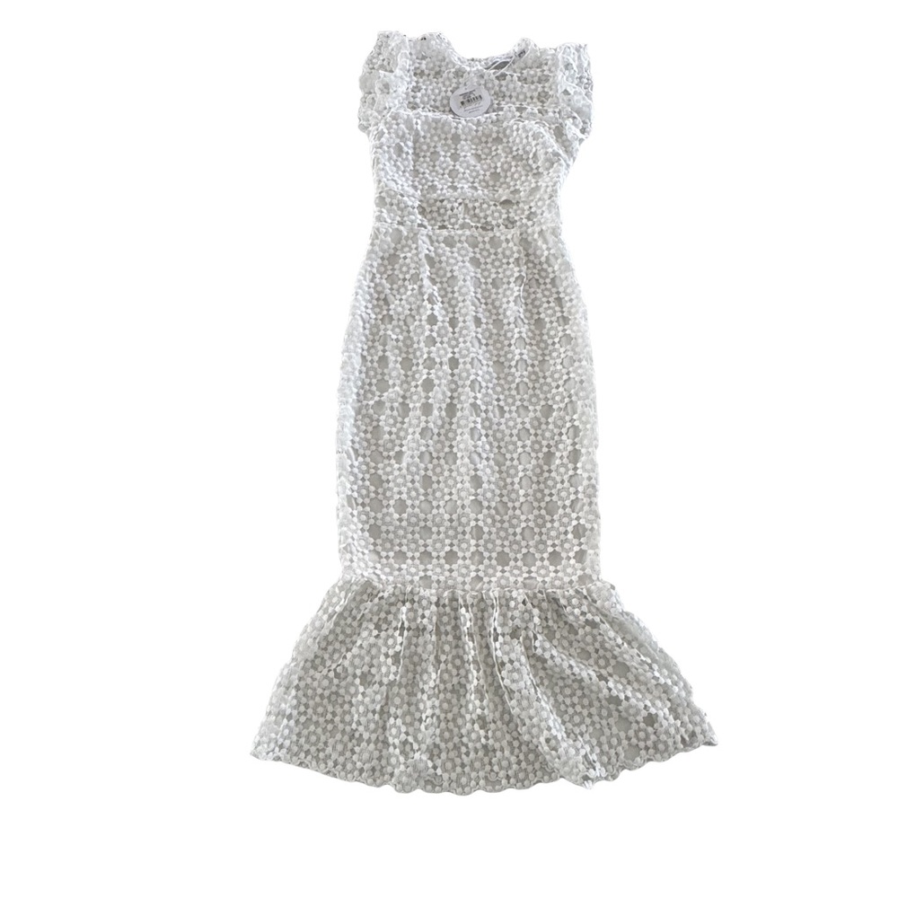 Petal + Pup Lauren Dress White Lace Midi Ruffle Hem Hidden Zip NWT US 6 AU 10 - Picture 4 of 10
